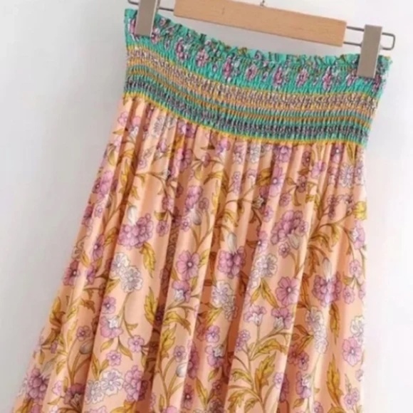 Bohemian Floral Gypsy Elastic Smocked Waist Skirt - Picture 7 of 7